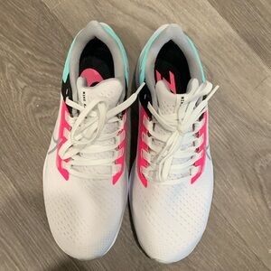 Nike Air Zoom Pegasus shoes